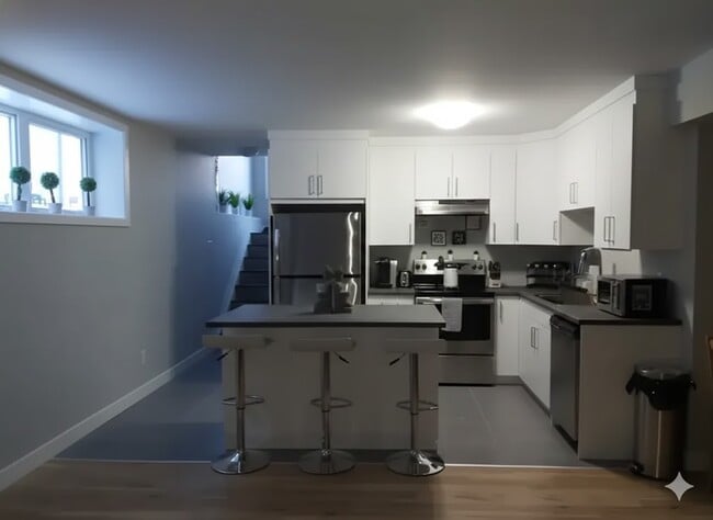 Building Photo - 446 Maize St