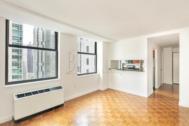 Foto del edificio - 2 bedroom in Manhattan NY 10004