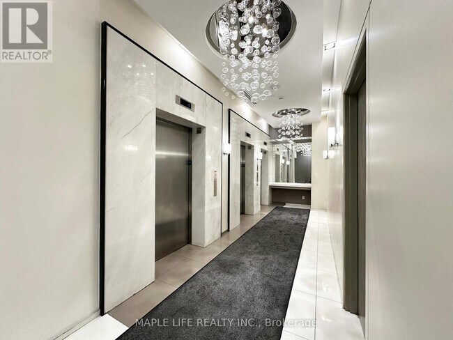 Photo du bâtiment - 9090 Yonge St