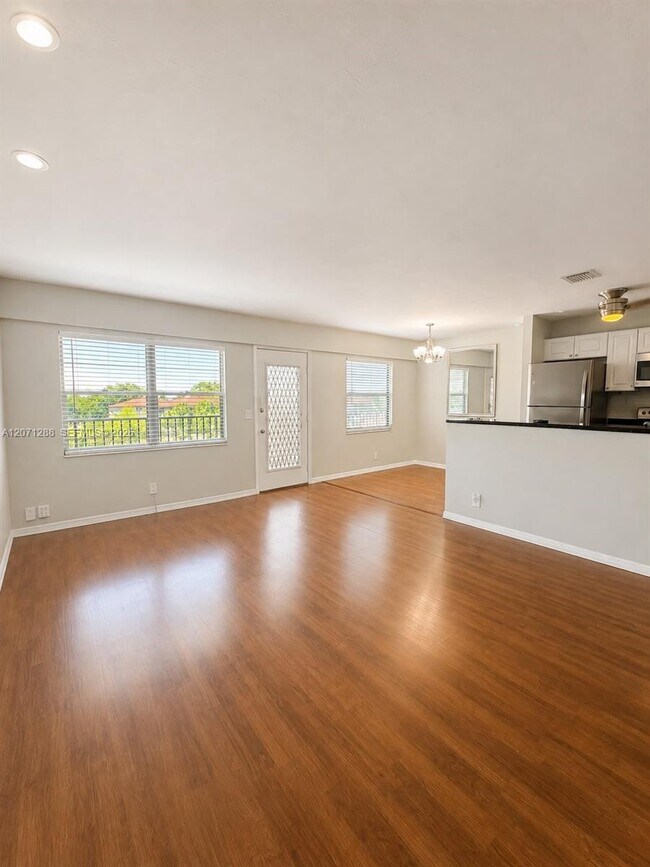 Foto del edificio - 13450 SW 3rd St