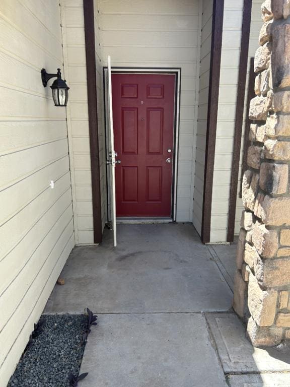 Building Photo - 13635 Elm St