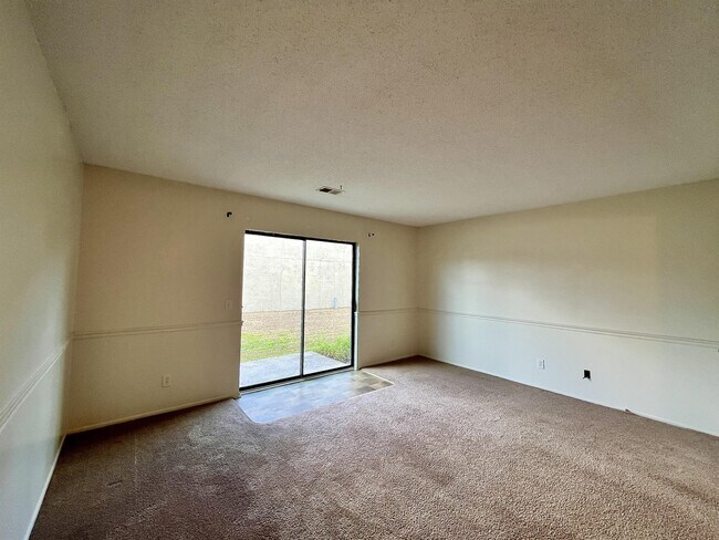 Foto del edificio - 901 Olmstead Dr