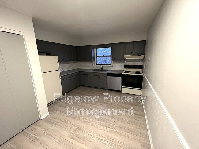 Foto del edificio - 2074 Andrew Street Southeast