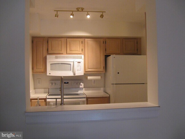 Building Photo - 1200 Braddock Pl