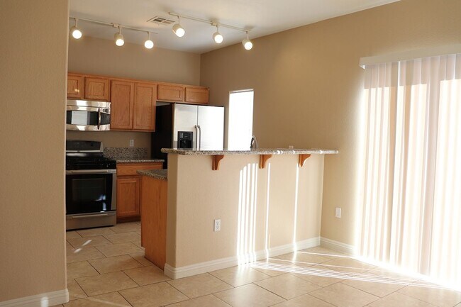 Building Photo - BEAUTIFUL 3 BEDROOM CONDO IS LOCATED IN AM...