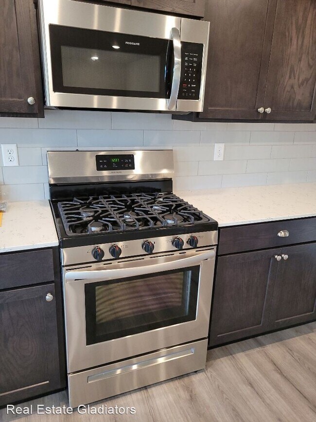 Foto del edificio - 4 br, 2.5 bath House - 32311 132nd St. SE