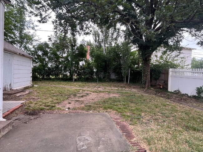 Photo - 3 Bedroom close to Campus!! Apartment