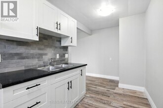 Building Photo - 435 Nelson St