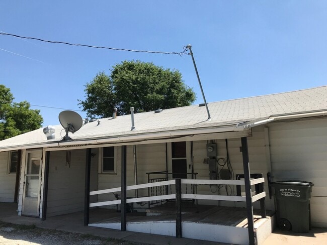 Foto del edificio - Single Family Home