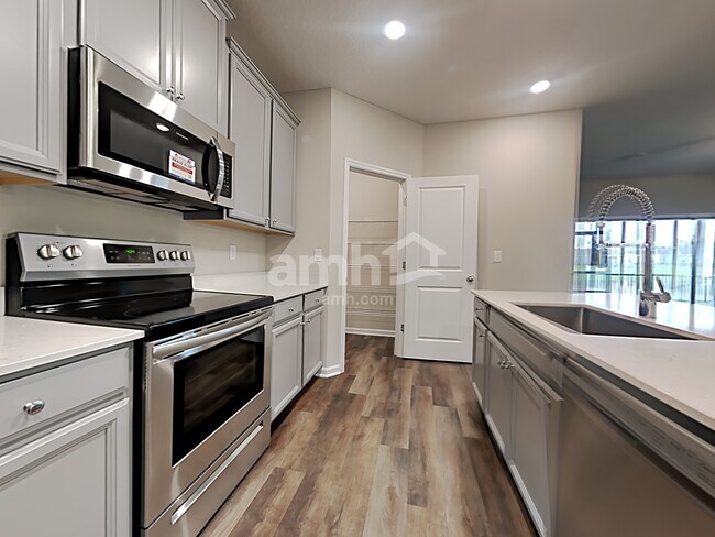 Building Photo - 101 Hemlock Pt