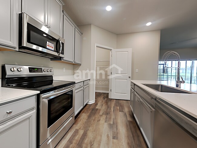 Building Photo - 101 Hemlock Pt