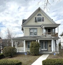 Building Photo - 104 Howard Ave