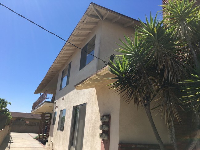 Foto del edificio - 4730 W 118th St
