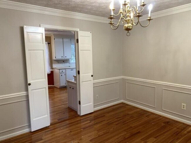 Building Photo - 3 bedroom in Marietta GA 30062