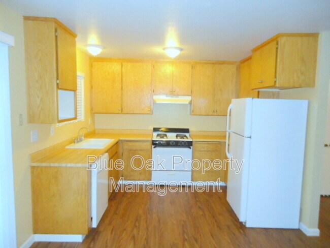 Foto del edificio - 403 Maple St