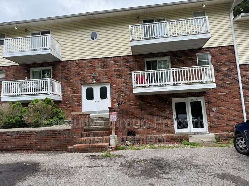 Primary Photo - 1178 Lois Ln