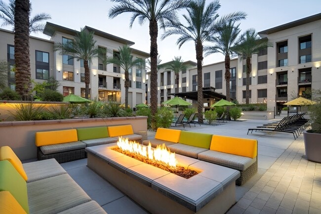 Building Photo - Arts District Apartments