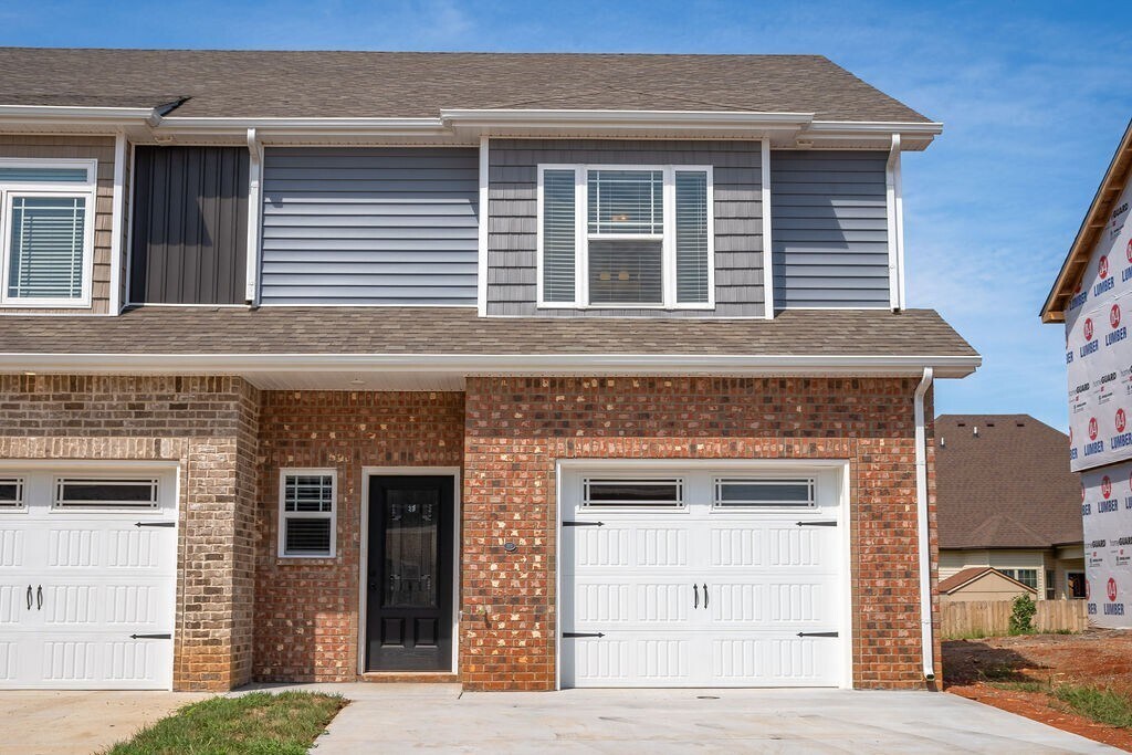 322 Fallow Cir, Clarksville, TN 37040 Condo for Rent in Clarksville, TN