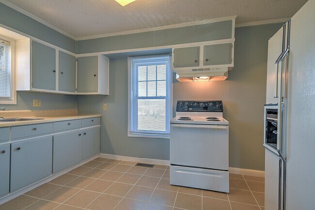 Foto del edificio - 1408 W College St