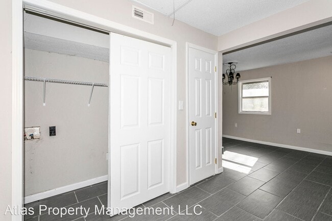 Building Photo - 3 br, 1 bath House - 111 West 79 Terrace