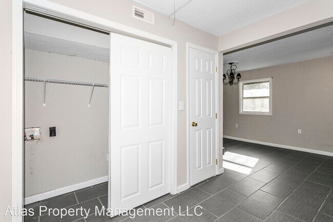Foto del edificio - 3 br, 1 bath House - 111 West 79 Terrace