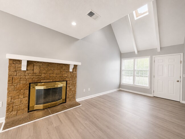 Foto del edificio - 1400-1528 LaChateau Drive