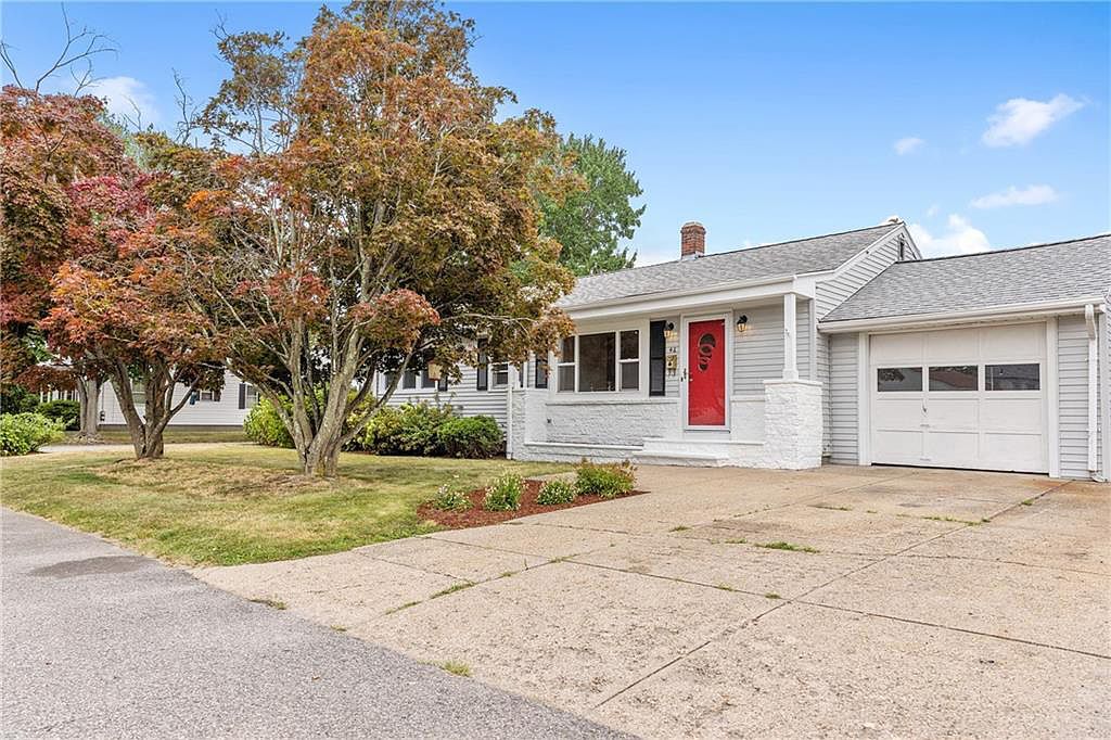 46 Urbana St, Cranston, RI 02920 House Rental in Cranston, RI