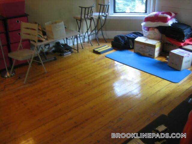 Foto del edificio - 1069 Beacon St