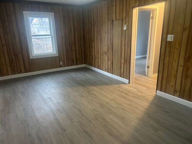 Foto del edificio - 4722 Pine Ave