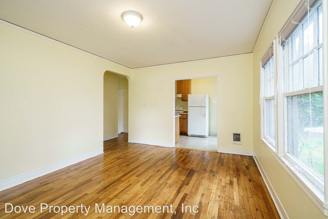 Foto principal - 2214 Broadway St