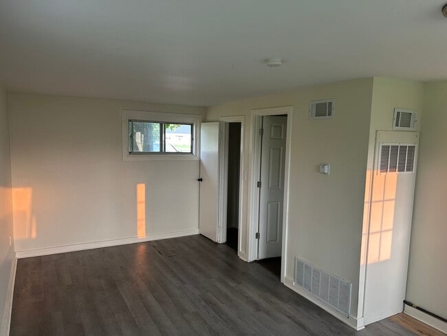 Foto del edificio - 1640 N Michigan Rd