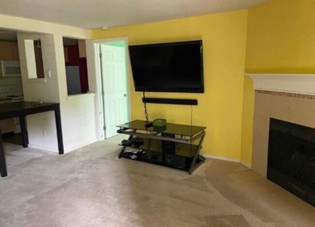 Building Photo - 12601 SE 41st Pl