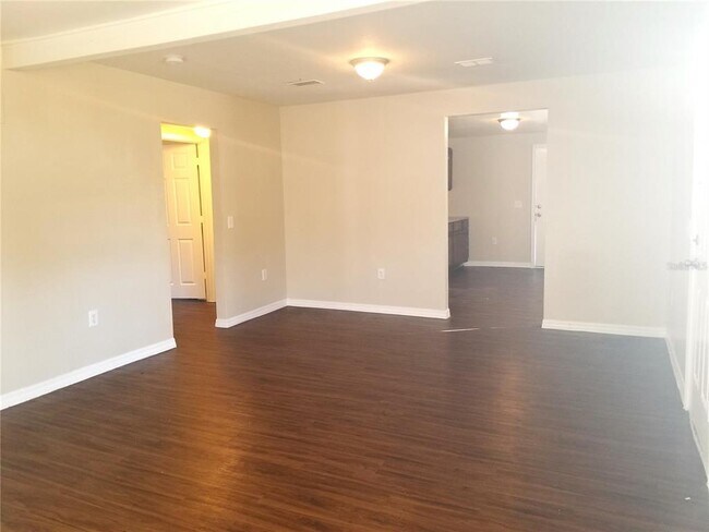 Foto del edificio - 1408 E 108th Ave