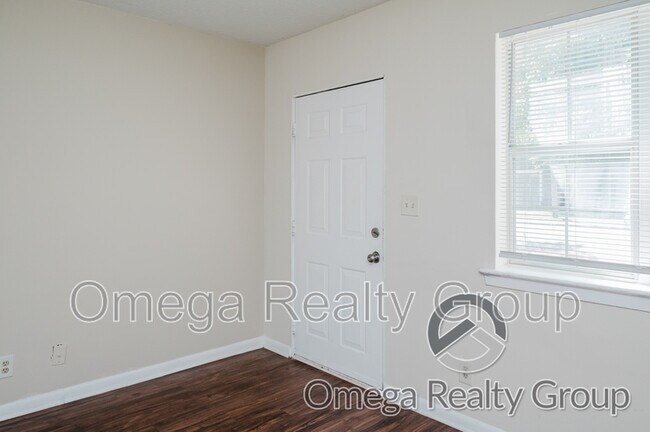 Foto del edificio - 600 S Broadway Ave