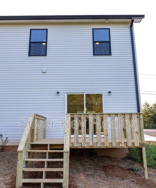 Foto del edificio - 1985 US-411