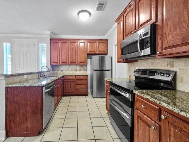 Foto del edificio - 4905 Ridglea Hills Ct