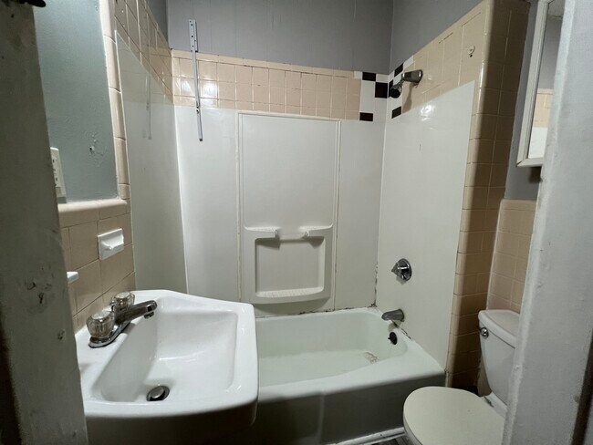 Foto del edificio - 339 Cambridge St