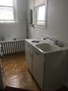 Foto del edificio - 619 W Lancaster Ave