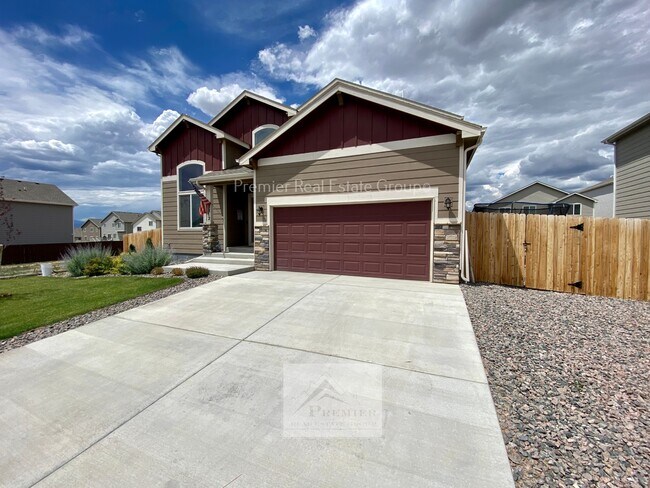 Building Photo - 10812 Yuba Dr