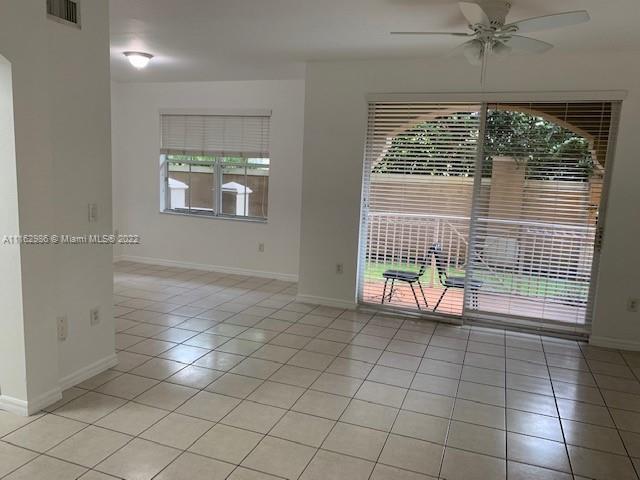 Foto del edificio - 8826 W Flagler St