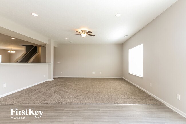 Building Photo - 1702 Danielle Rd