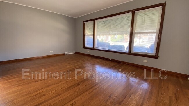 Foto del edificio - 9225 S Euclid Ave