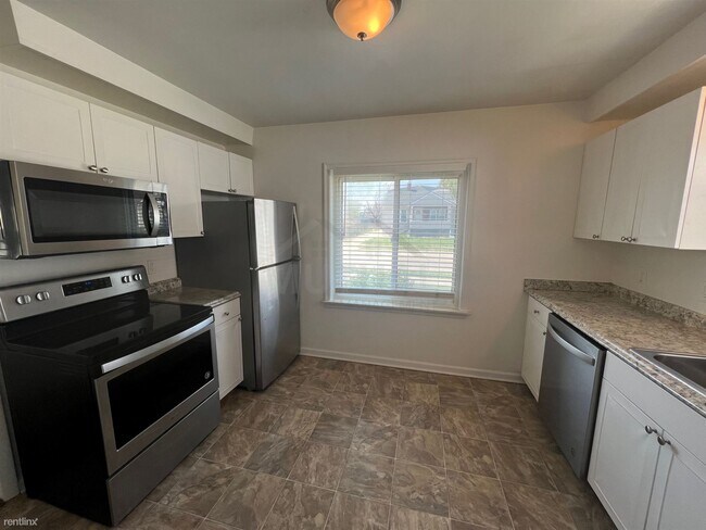 Foto del edificio - 2 br, 1 bath House - 22434 Pleasant Ave