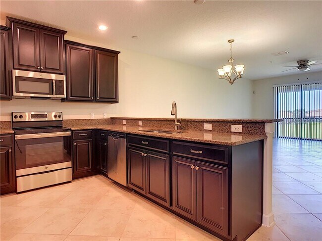 Foto del edificio - 8968 Azalea Sands Ln