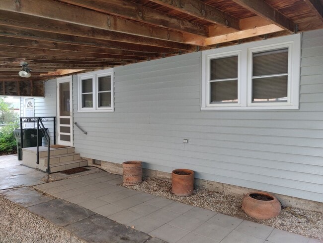 Building Photo - 1 Bed 1 Bath Home with Office Space