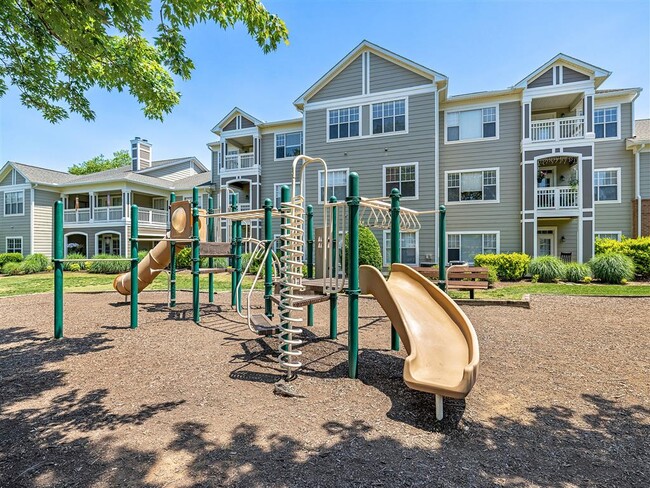 Building Photo - Preserve at Ballantyne Commons