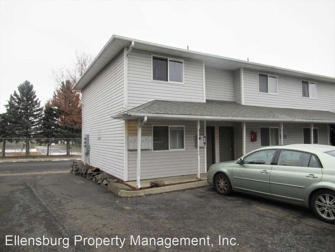 Primary Photo - 2 br, 1.5 bath Apartment - 707 E 18th Ave
