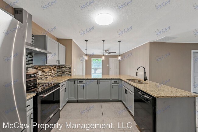Building Photo - 4 br, 2.5 bath House - 354 Baron Place