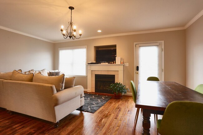 Foto del edificio - 314 Wyndhurst Dr