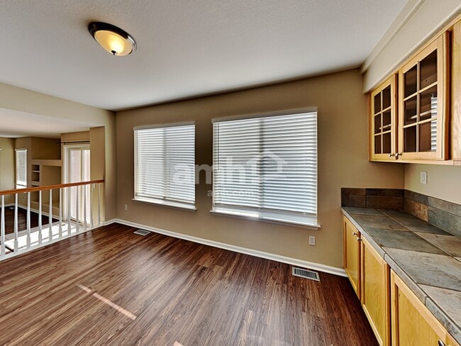 Building Photo - 4892 Waldenwood Dr